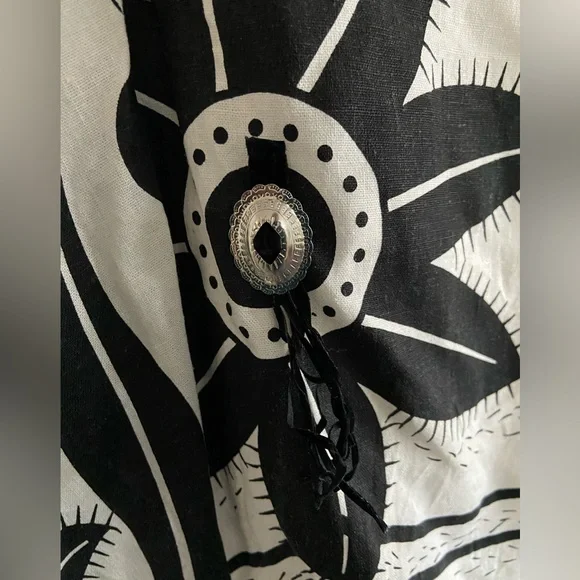 Unique Int’l - Picture 3 of 4